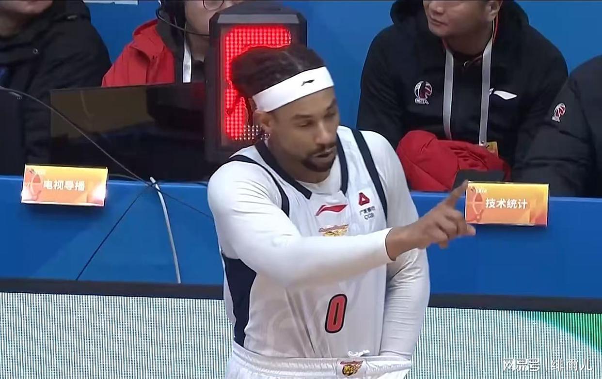 开云体育下载-朱芳雨赌对了！广东1米92新后卫打出身价，杜锋为他放弃徐杰？