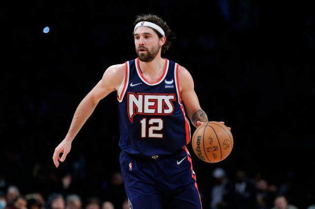 开云体育下载-篮网命运多舛！西蒙斯归期还未定 乔哈却赛季报销